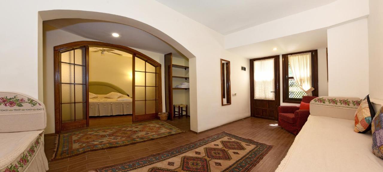 Villa Konak Hotel Кушадасы Экстерьер фото
